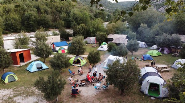 Partez à l'aventure au camping 4 étoiles en ardèche !